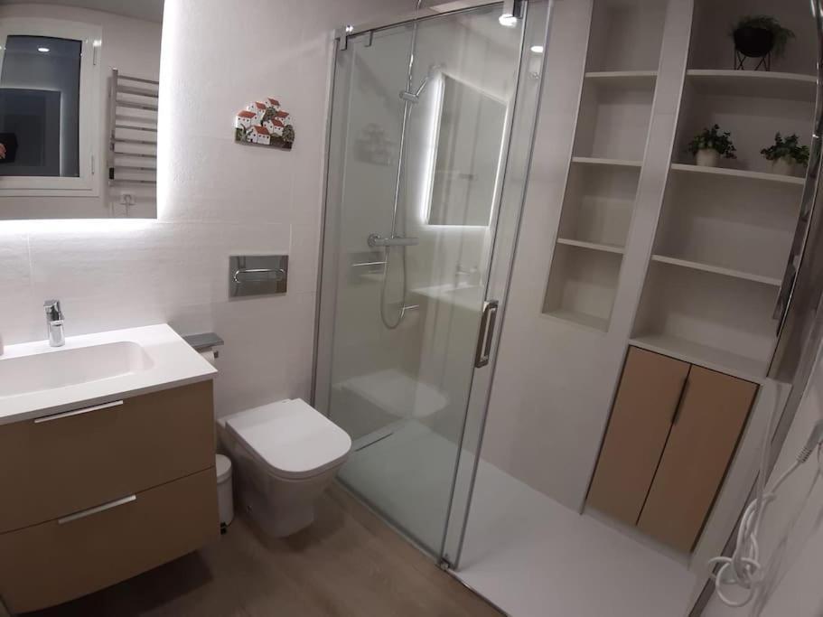 Nuevo-Luminoso Y Moderno. Parking Gratis!! Apartment Seville Ngoại thất bức ảnh