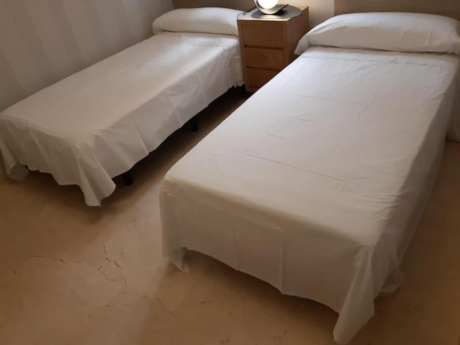 Nuevo-Luminoso Y Moderno. Parking Gratis!! Apartment Seville Ngoại thất bức ảnh